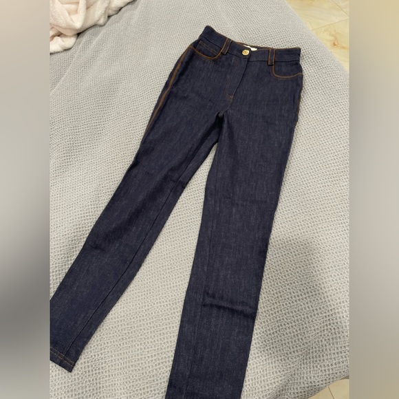 🔥SEND OFFERS🔥 Authentic Fendi Jeans - Picture 5 of 10